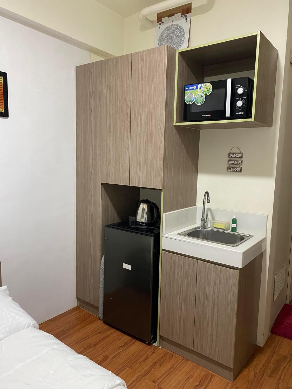 Urban Deca Tower Edsa Condominium - Starinn Aparthotel *